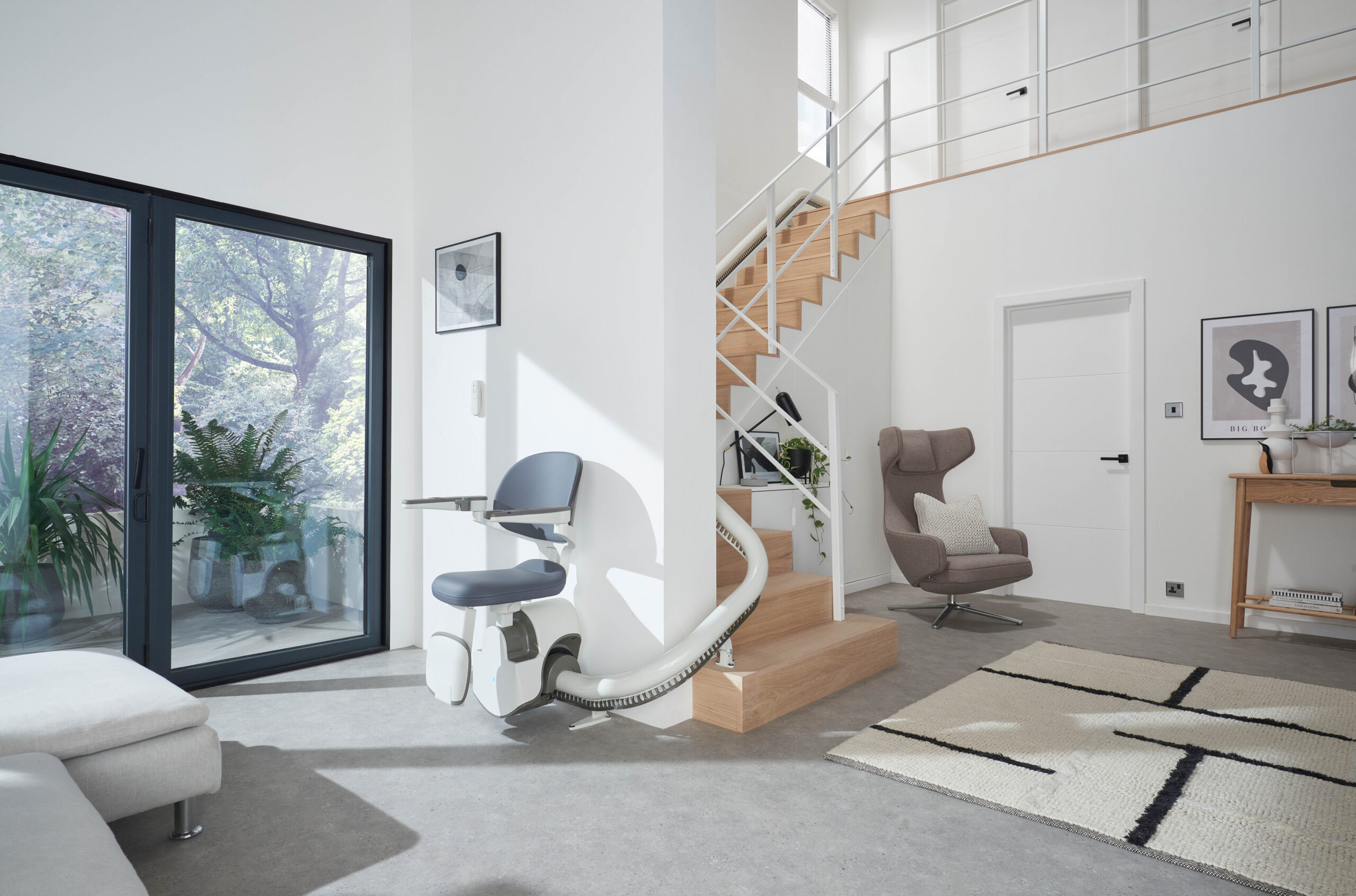 Flow X Custom Stairlift