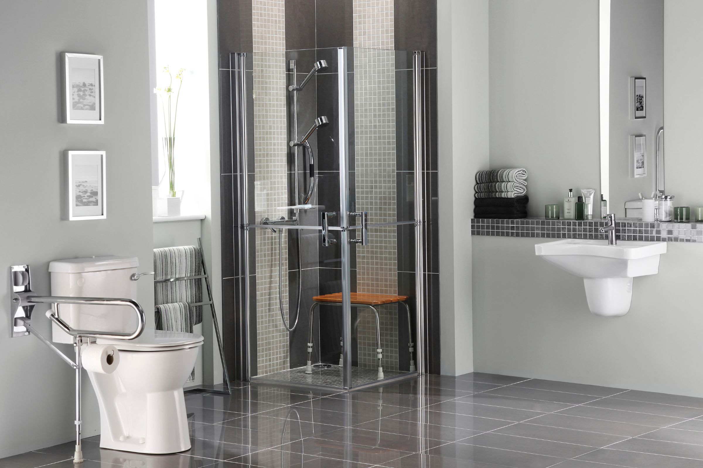 How to Design an ADA-Compliant, Senior-Friendly Bathroom in Your NJ Home